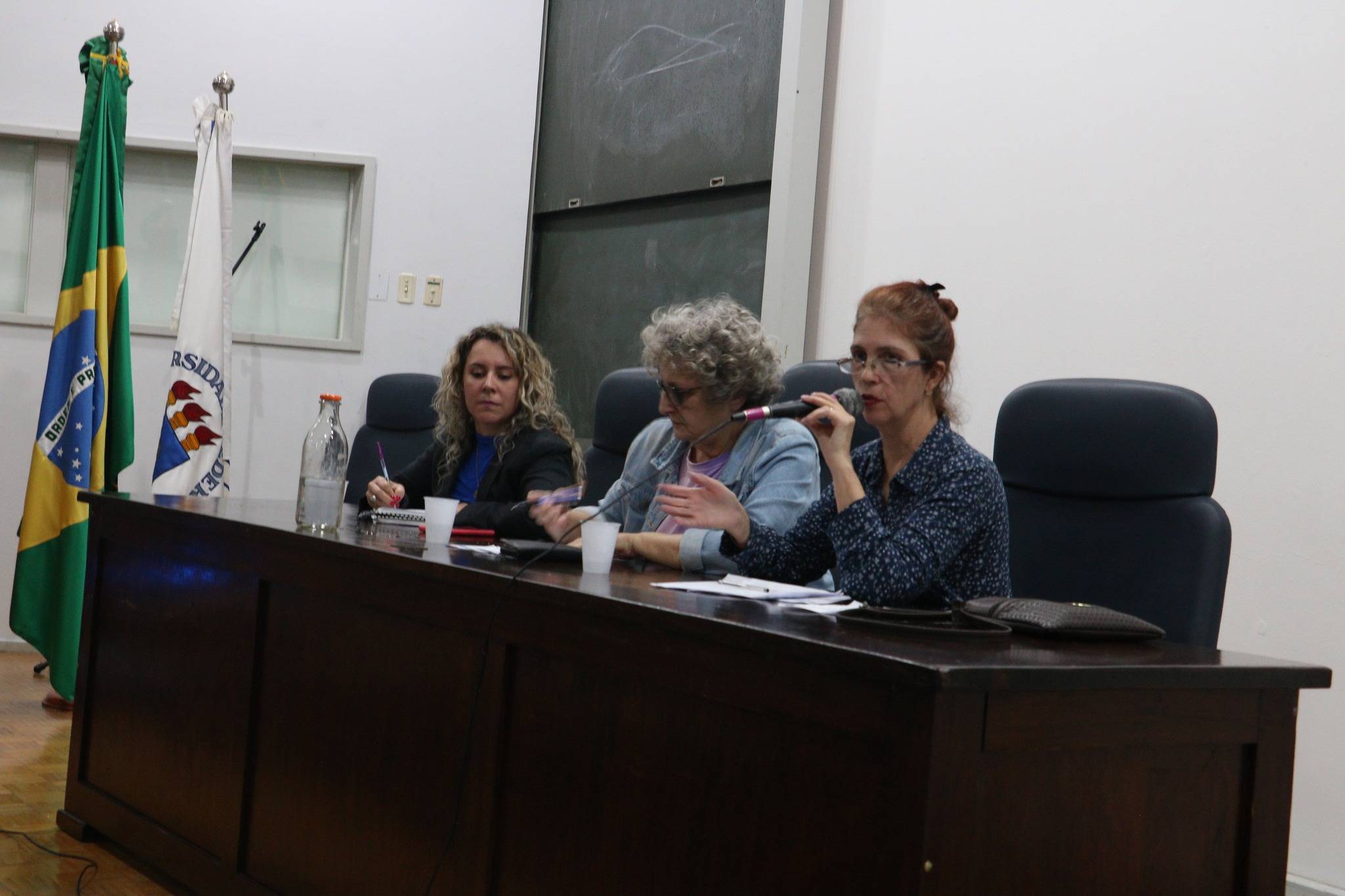 Assembleia define paralisação para os dias 7 e 8 de novembro e caravana à Brasília com data a definir