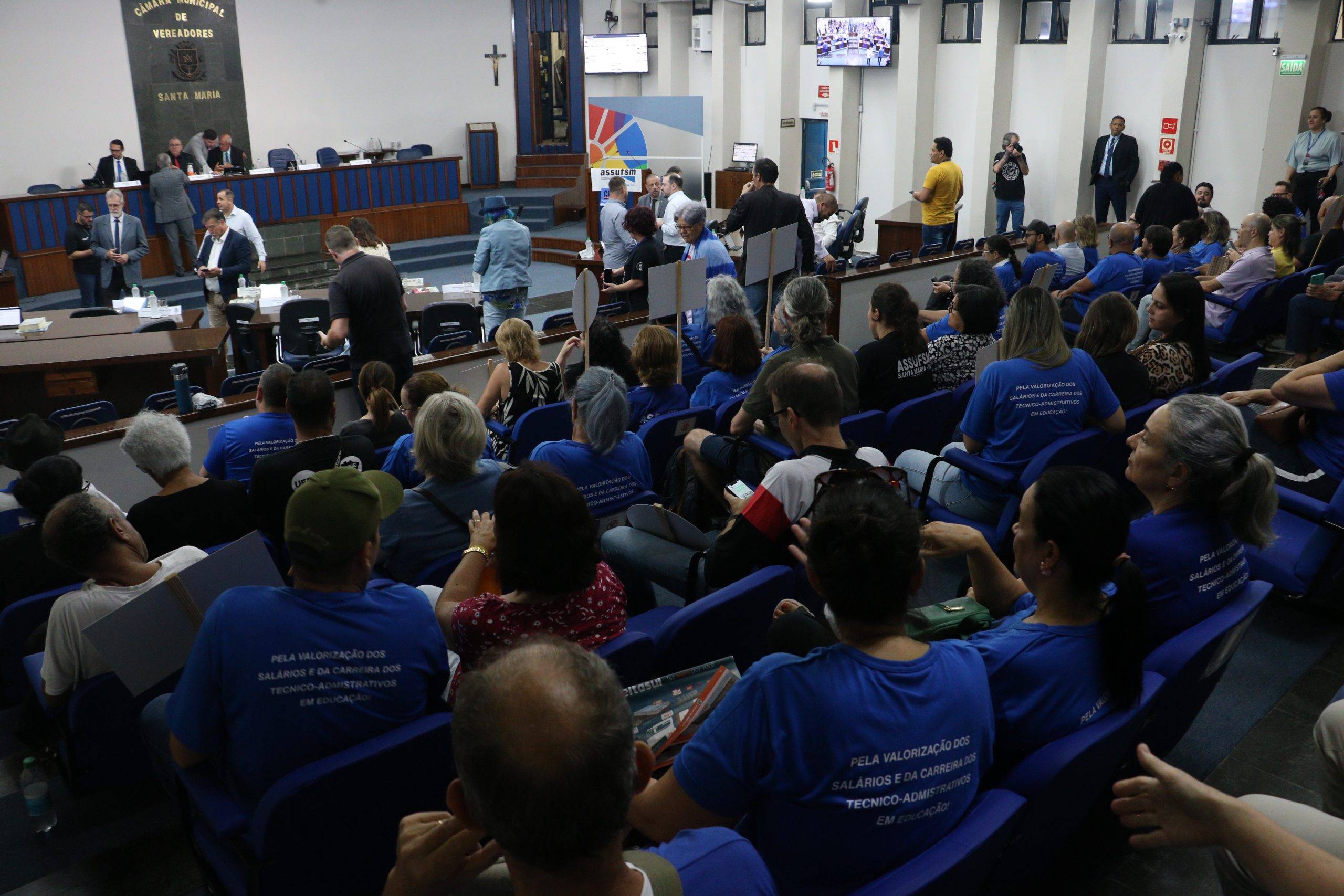 Comando Local de Greve participa da Tribuna Livre na Câmara de Vereadores