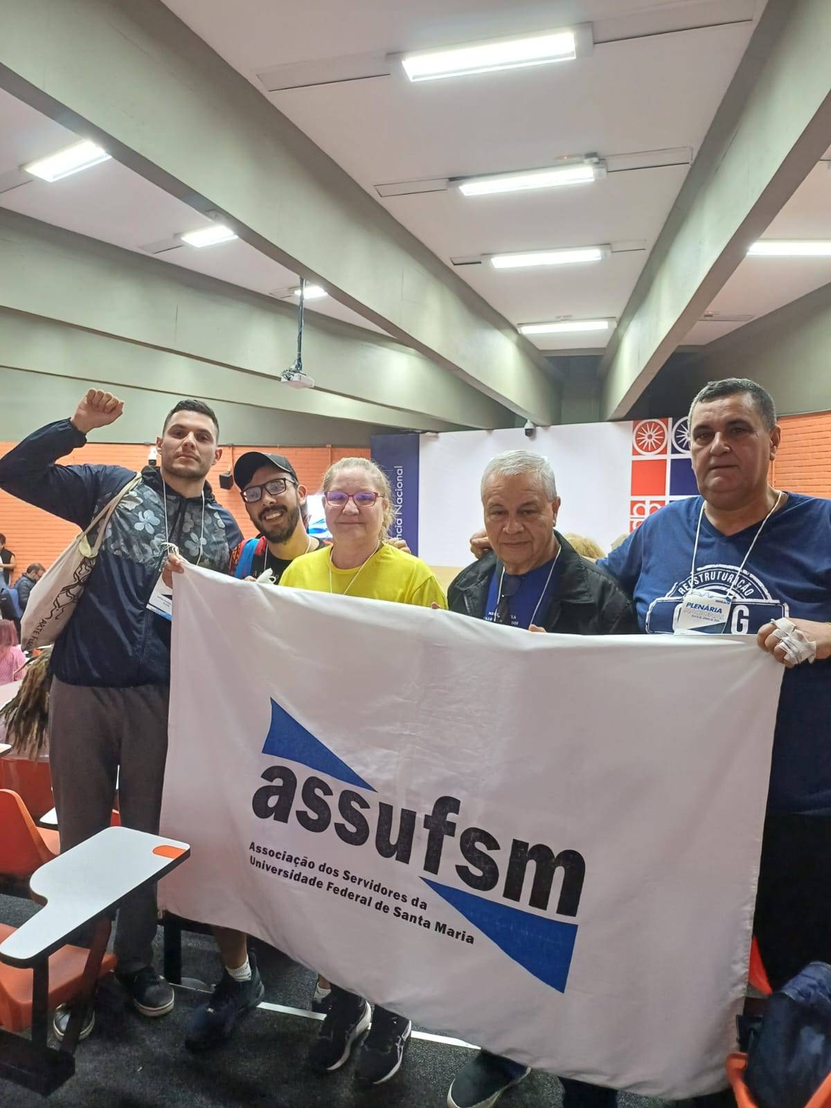 Representantes da ASSUFSM estiveram presentes na Plenária da Fasubra e passam informes