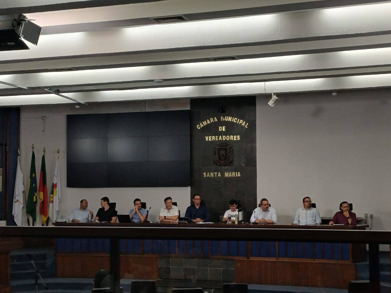 Câmara de Vereadores de Santa Maria debate violência contra profissionais da saúde em Audiência Pública marcada por denúncias e reclamações