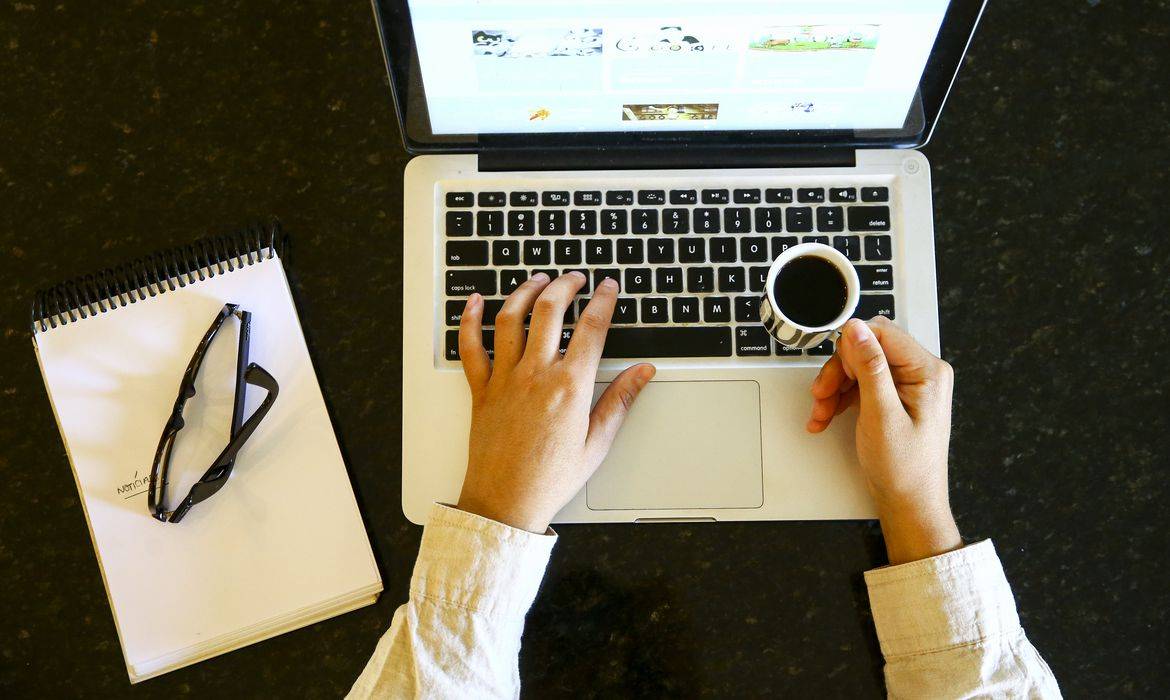 Governo revoga IN de dezembro sobre teletrabalho dos servidores públicos federais
