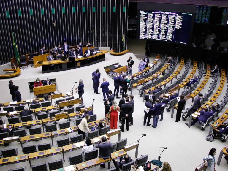 Câmara aprova, em 1º turno, texto-base da PEC 23, a PEC dos Precatórios