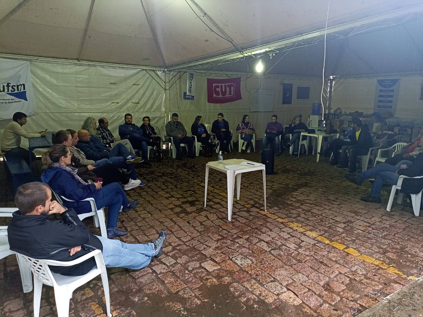 72° dia de greve: CLG avalia cenários e discute ações para a próxima semana; CNG participa de ato “Café da Manhã com Lula”