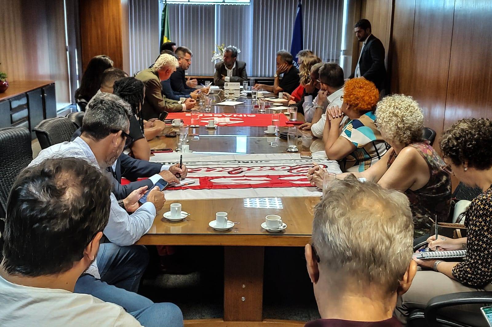FASUBRA, entidades e centrais sindicais cobram a revogação do Decreto 10.620/21