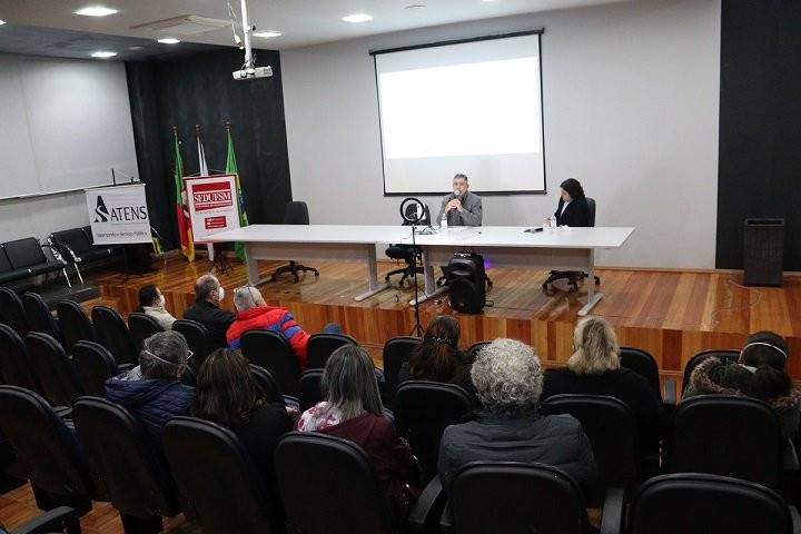 Neoliberalismo, a teoria transformada em ideologia