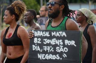 Saiba o que é racismo estrutural e como ele atinge a população brasileira