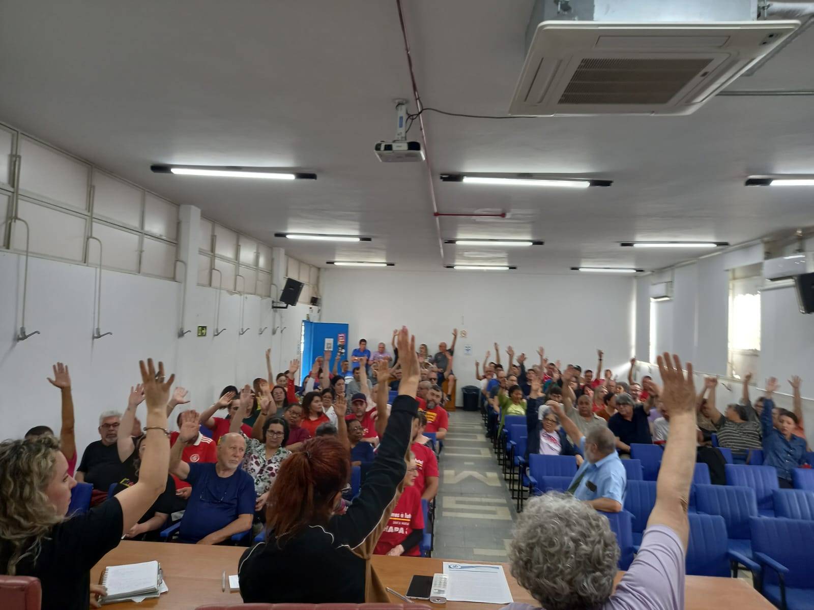 Assembleia Geral encaminha paralisação e elege delegação para a Plenária da FASUBRA nos dias 30/09 e 1º de outubro; veja também ID 5 da FASUBRA