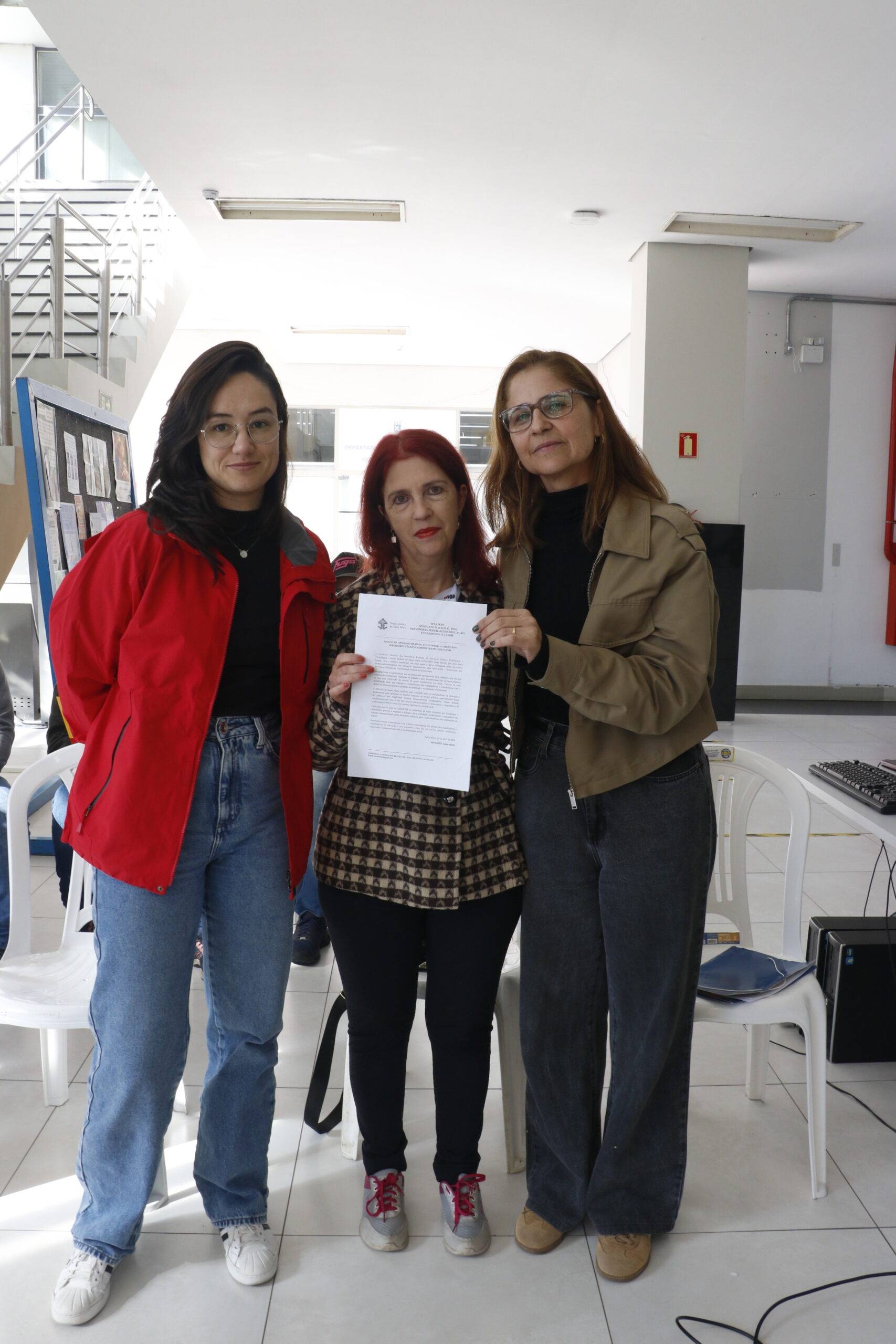 65º dia de greve: CLG se reúne no Hall da Reitoria em ato simultâneo ao CNG